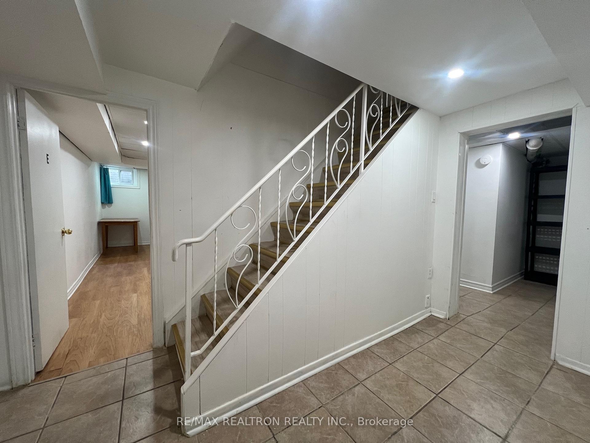 Photo 24 of 48 Masterson Drive, St. Catharines, Glendale/Glenridge — HOMEH