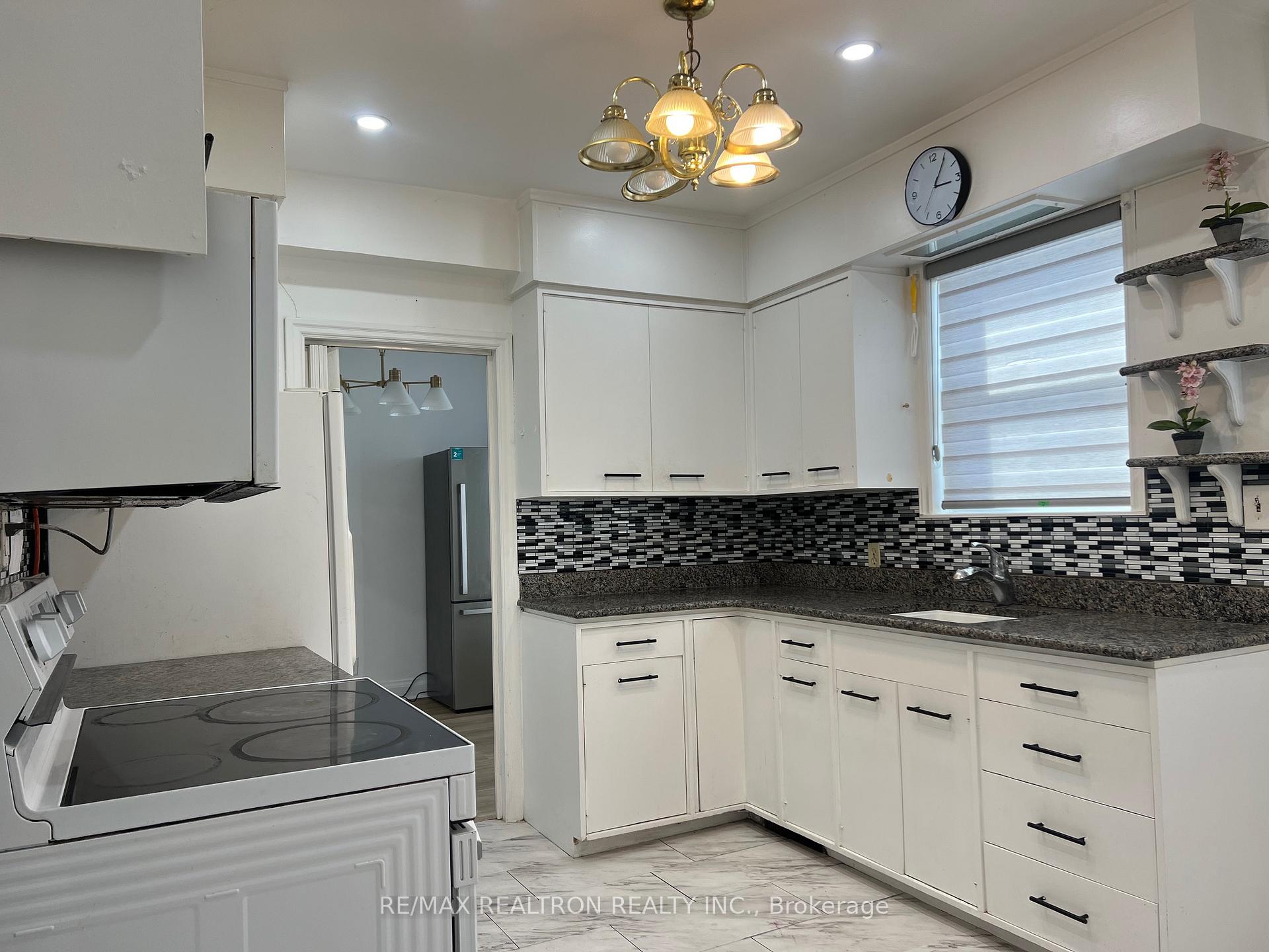 Photo 29 of 48 Masterson Drive, St. Catharines, Glendale/Glenridge — HOMEH