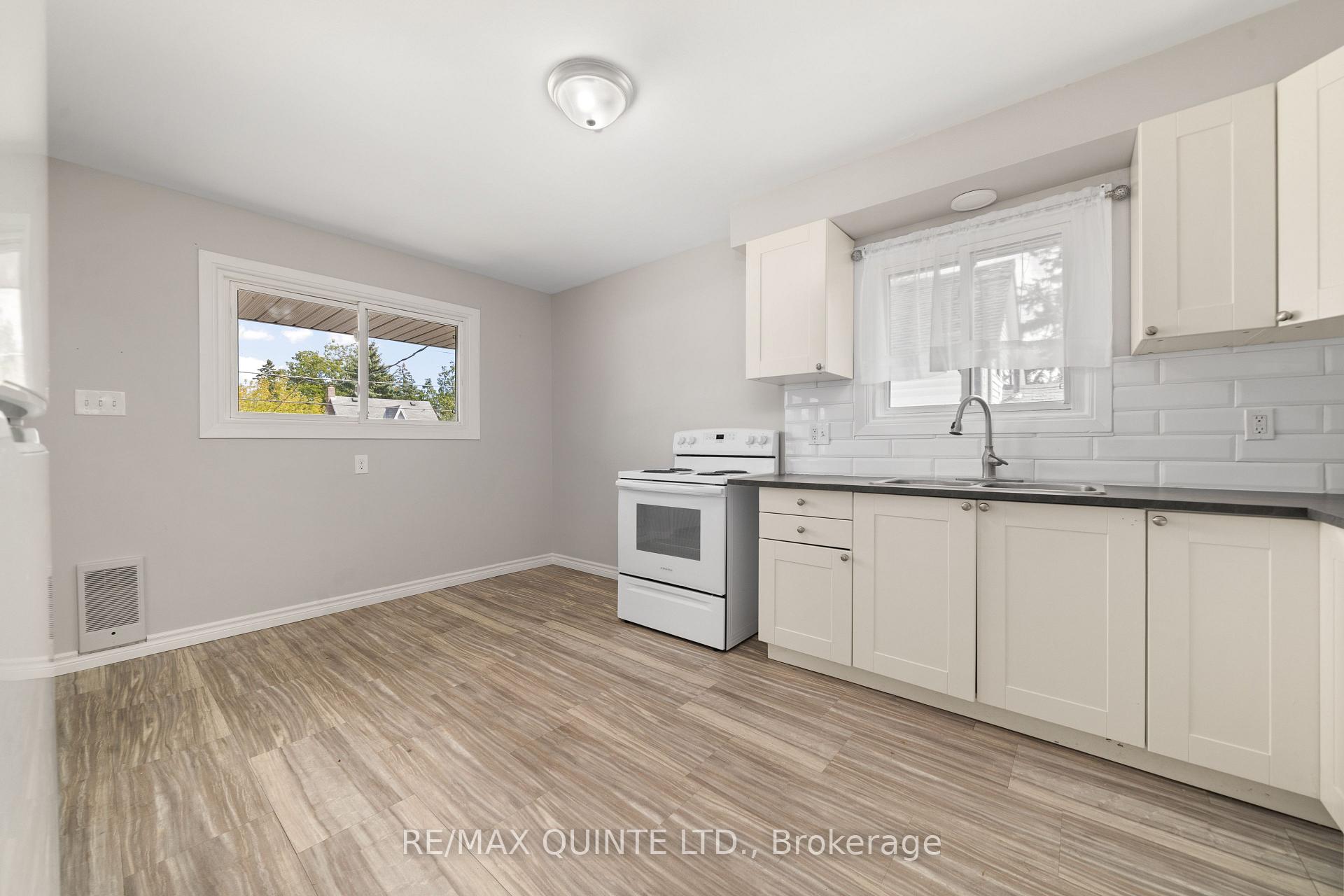 Photo 23 of 50 Grier Street, Belleville, Belleville Ward — HOMEH