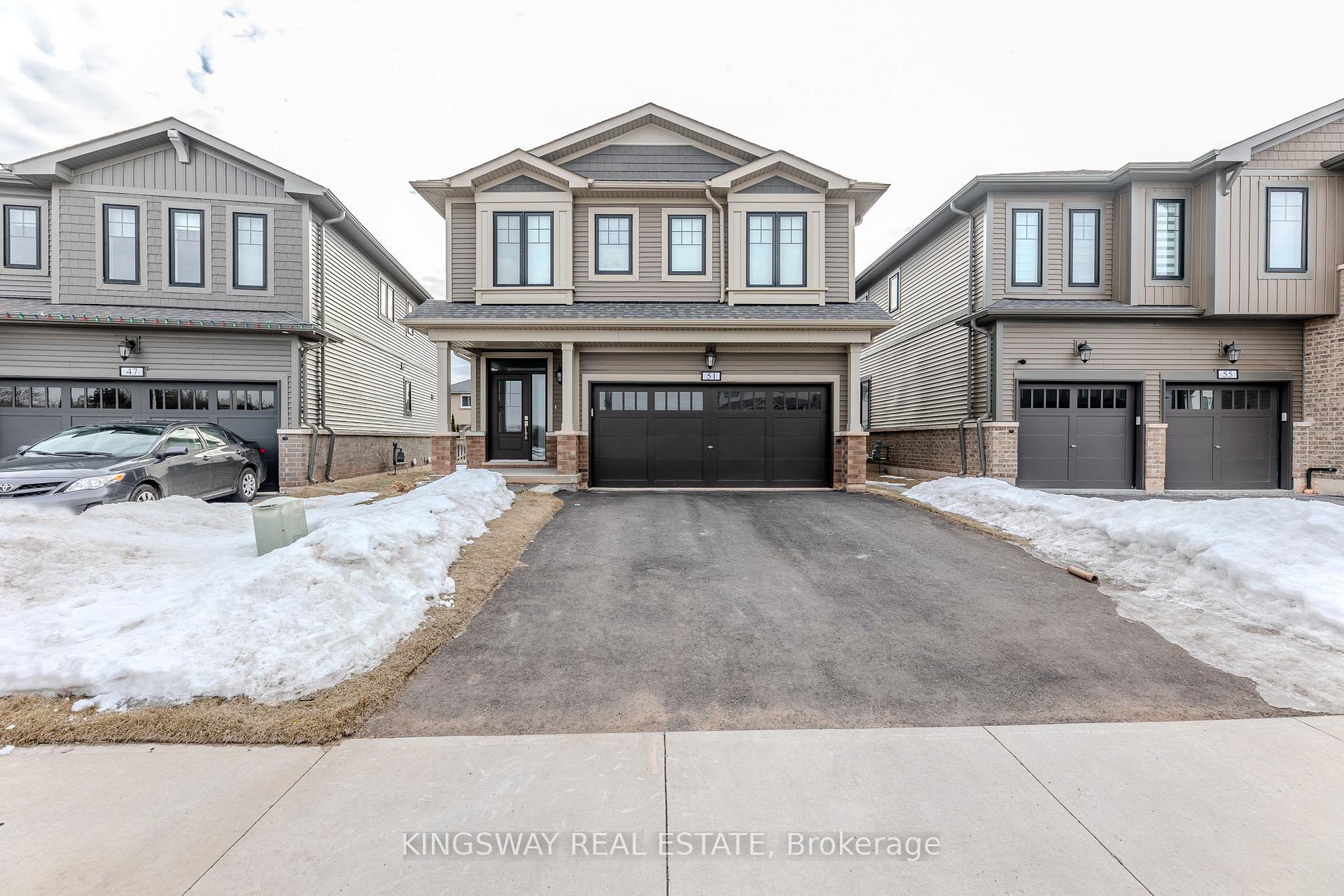 Front of 51 Starfire Crescent