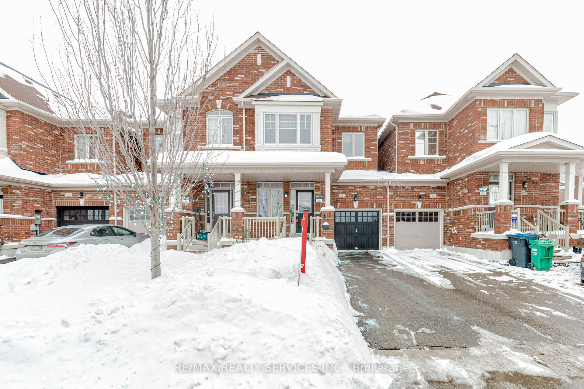 Front of 29 Kempenfelt Trail