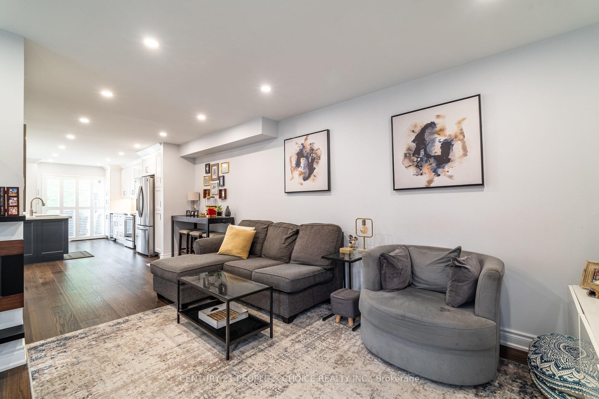 Photo 5 of 31 Thorp Crescent, Ajax, Central West — HOMEH