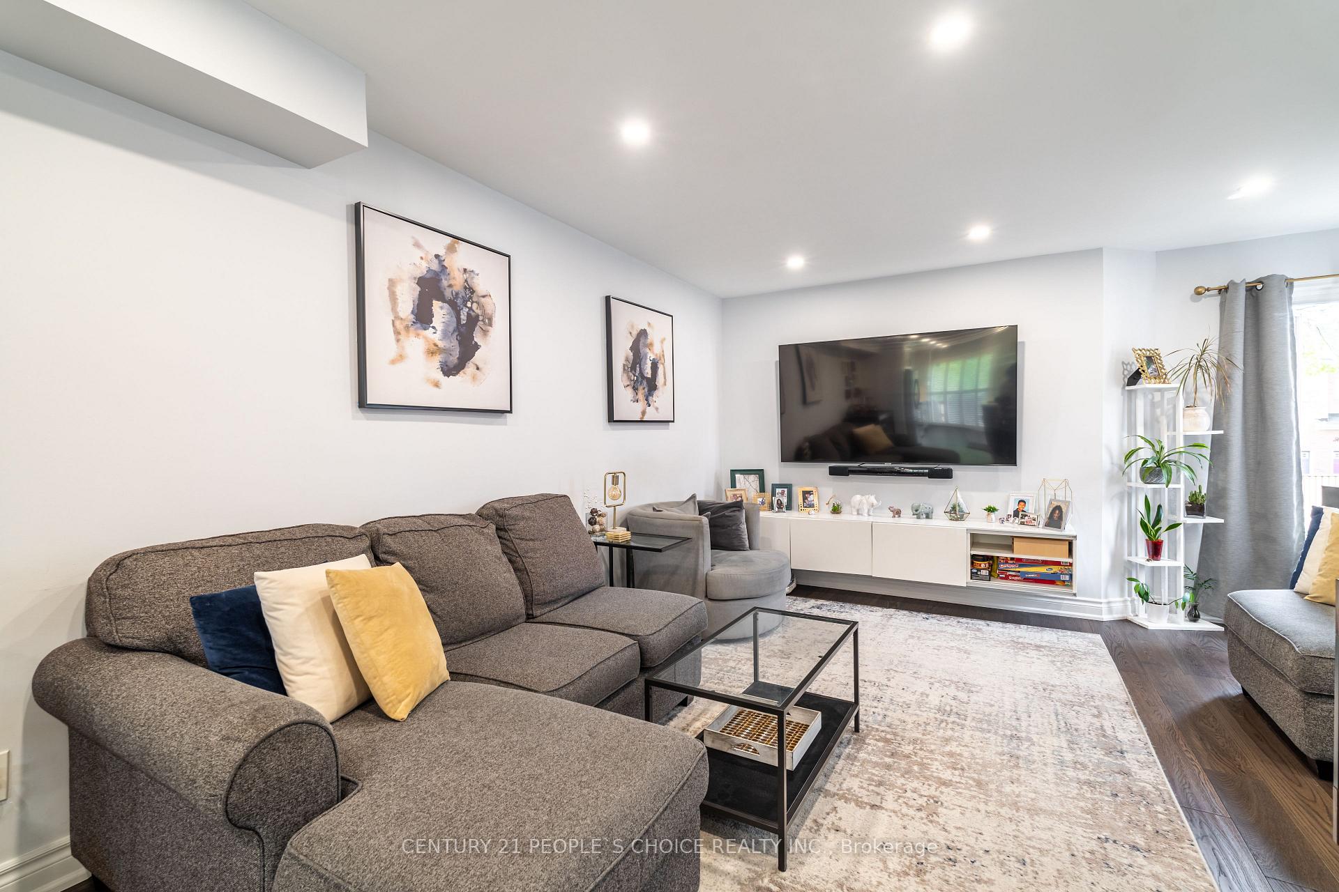 Photo 6 of 31 Thorp Crescent, Ajax, Central West — HOMEH