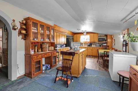 Photo 5 of 1047 Ridge Road, Hamilton, Rural Stoney Creek — HOMEH