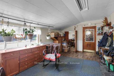 Photo 8 of 1047 Ridge Road, Hamilton, Rural Stoney Creek — HOMEH