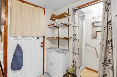 Photo 15 of 1047 Ridge Road, Hamilton, Rural Stoney Creek — HOMEH