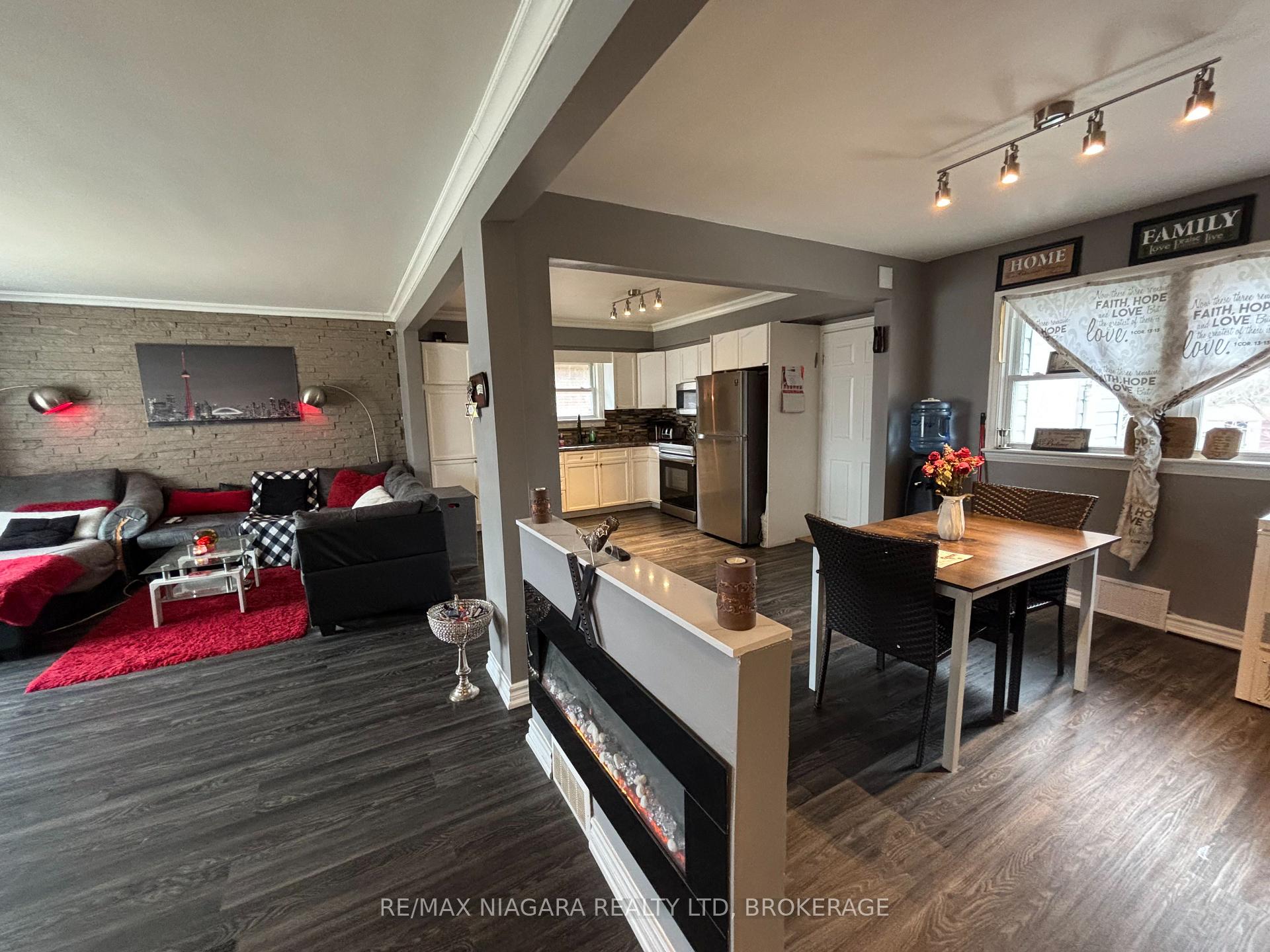 Photo 4 of 297 Vine Street, St. Catharines, Fairview — HOMEH