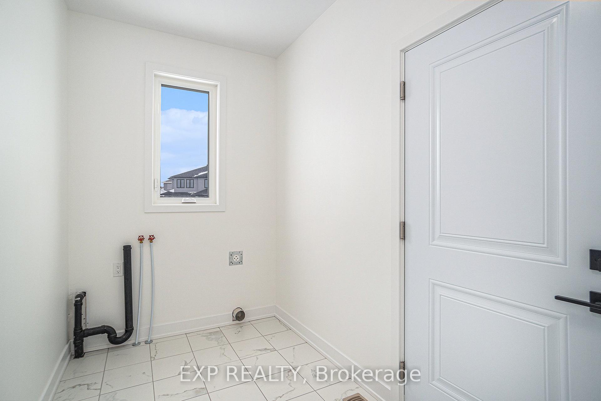 Photo 11 of 245 O'donovan Drive, Carleton Place — HOMEH
