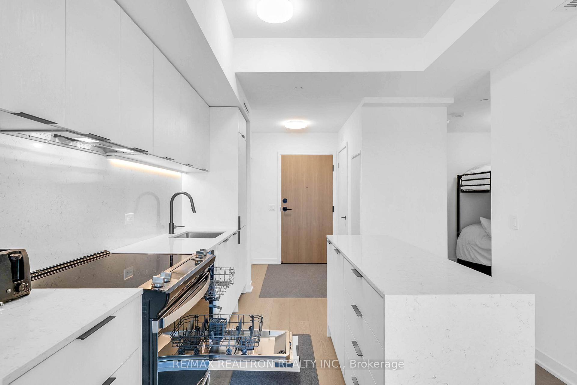 Photo 13 of Unit 221, 31 Huron Street, Collingwood — HOMEH