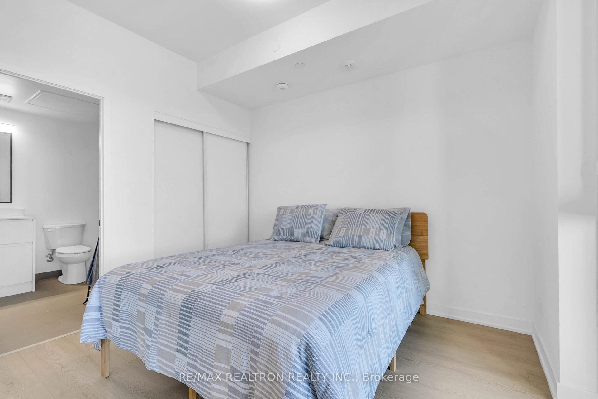 Photo 15 of Unit 221, 31 Huron Street, Collingwood — HOMEH