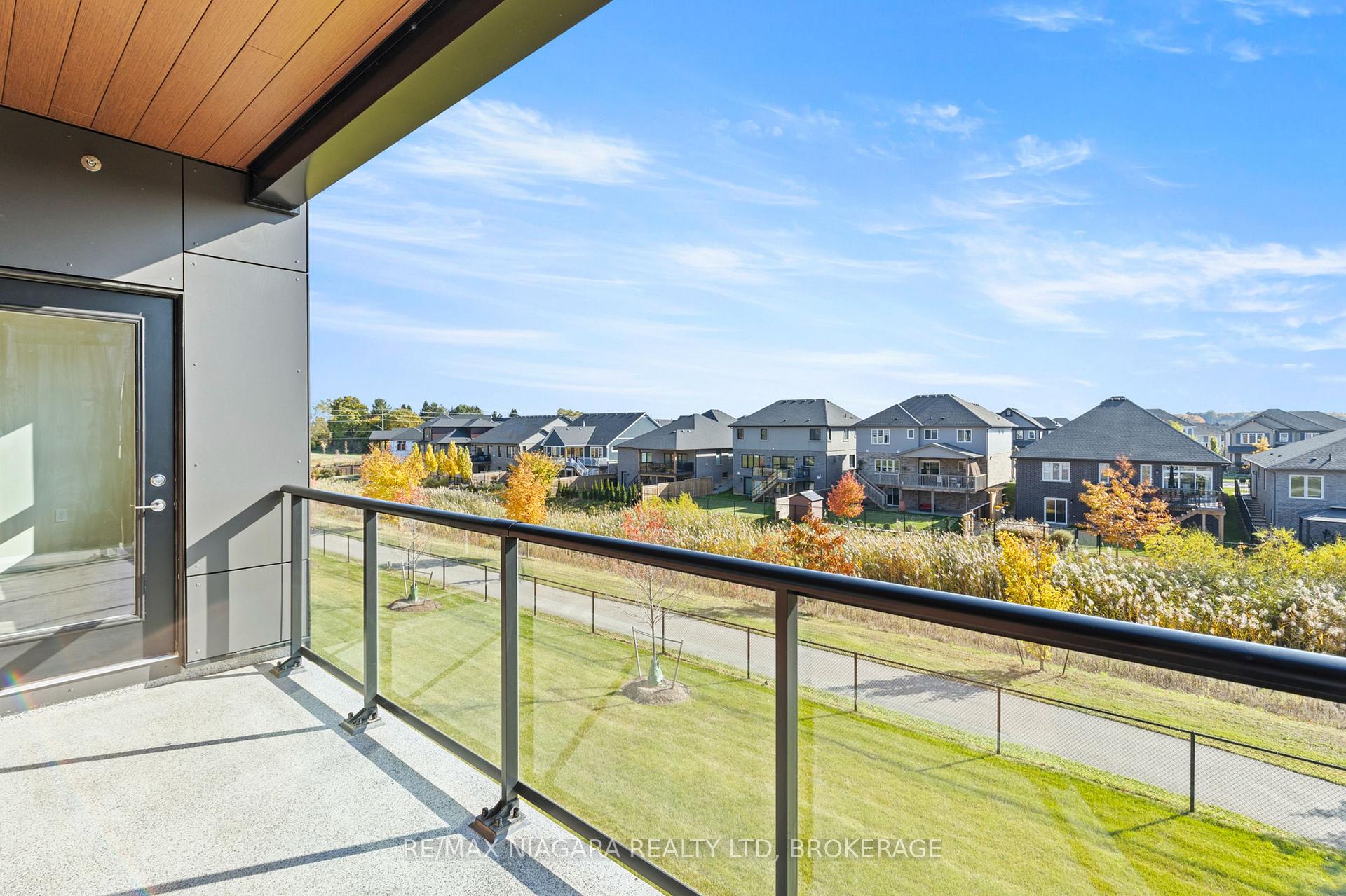 Photo 17 of Unit 211, 118 Summersides Boulevard, Pelham, Fonthill — HOMEH