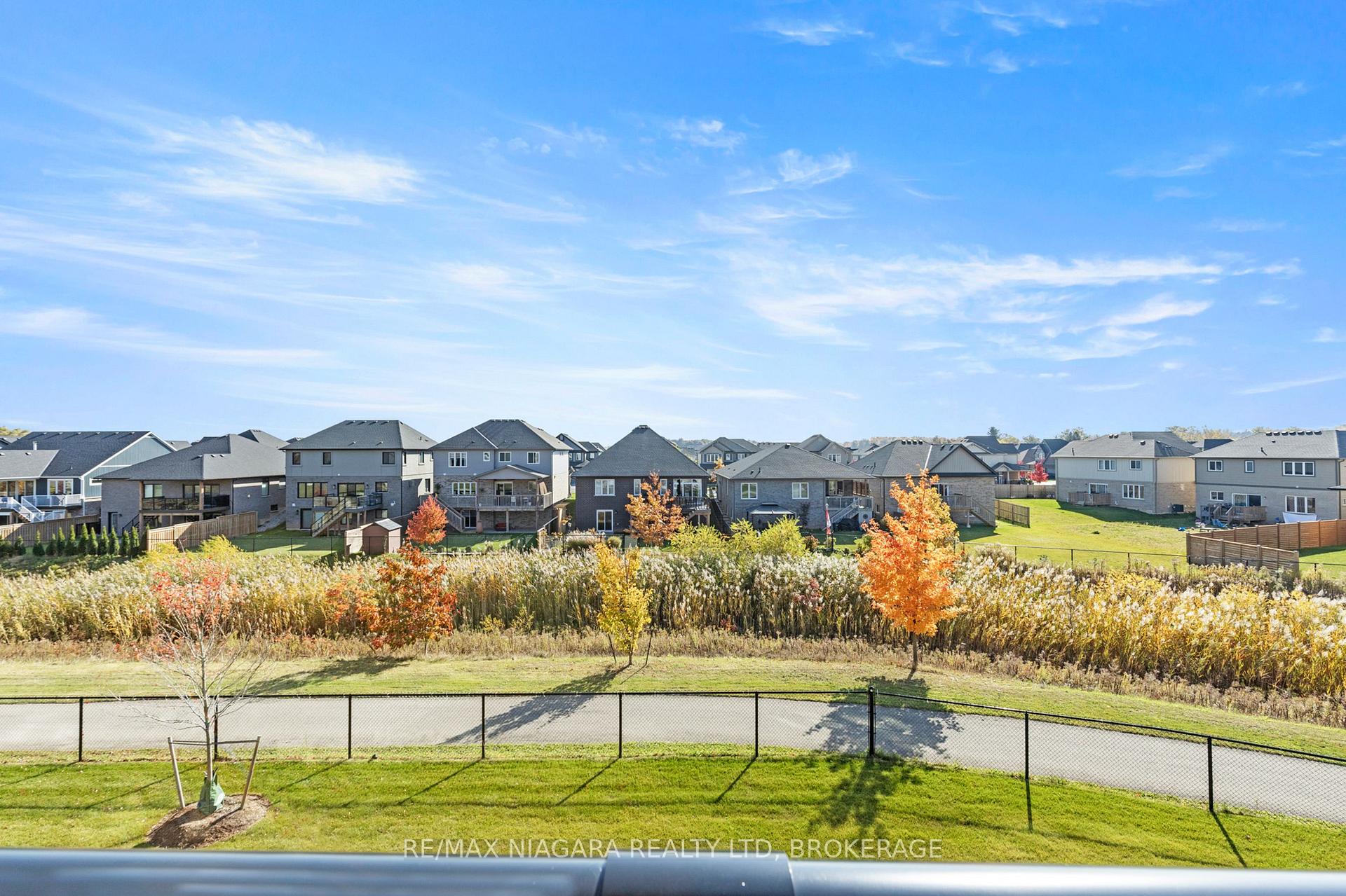 Photo 18 of Unit 211, 118 Summersides Boulevard, Pelham, Fonthill — HOMEH