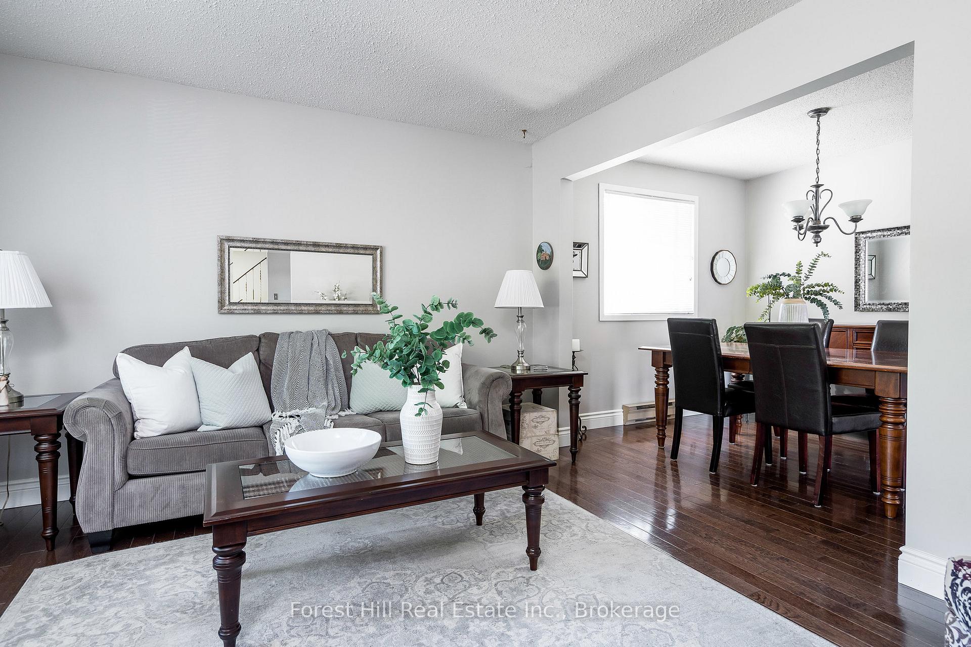 Photo 7 of 10 Leslie Drive, Collingwood — HOMEH