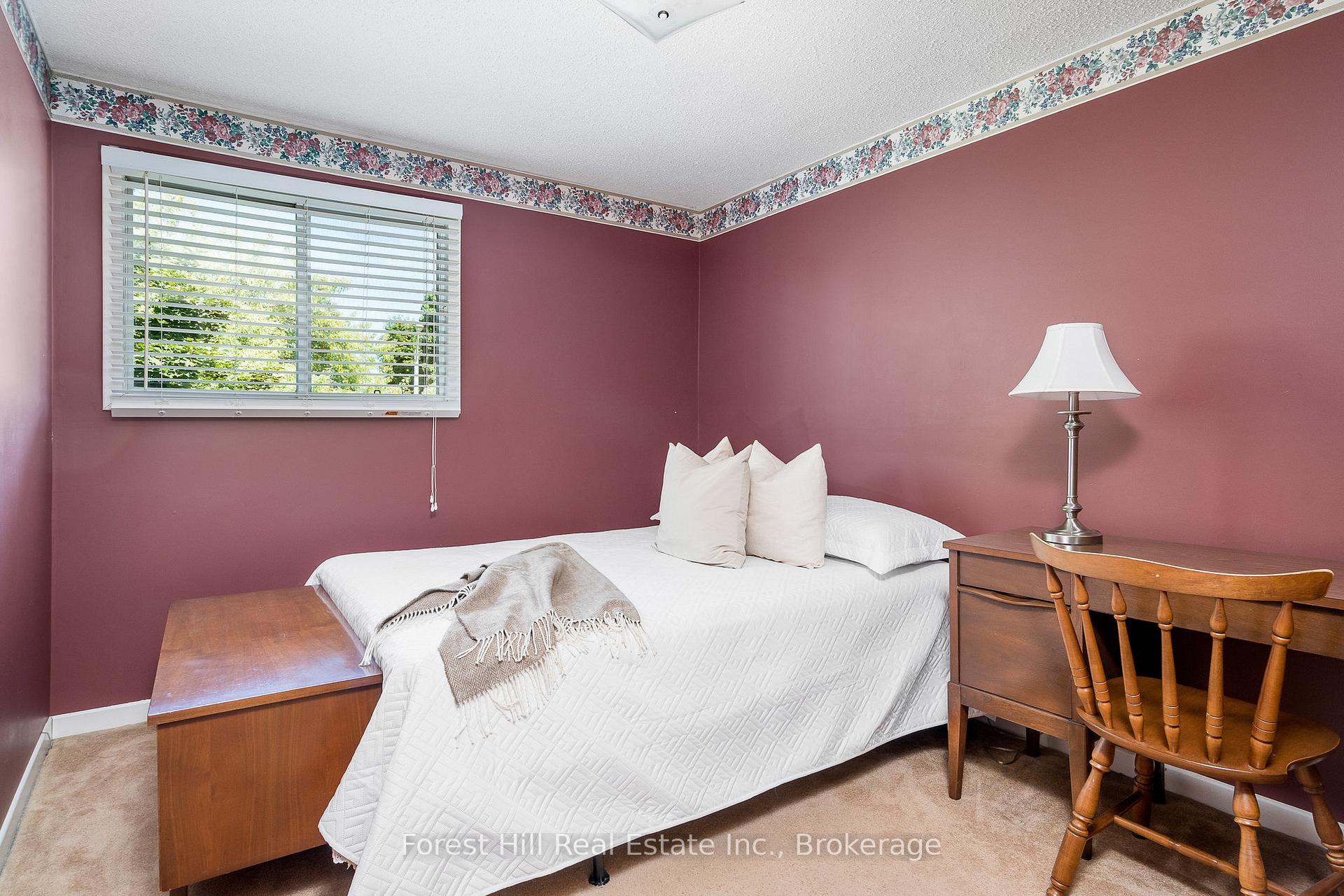 Photo 24 of 10 Leslie Drive, Collingwood — HOMEH