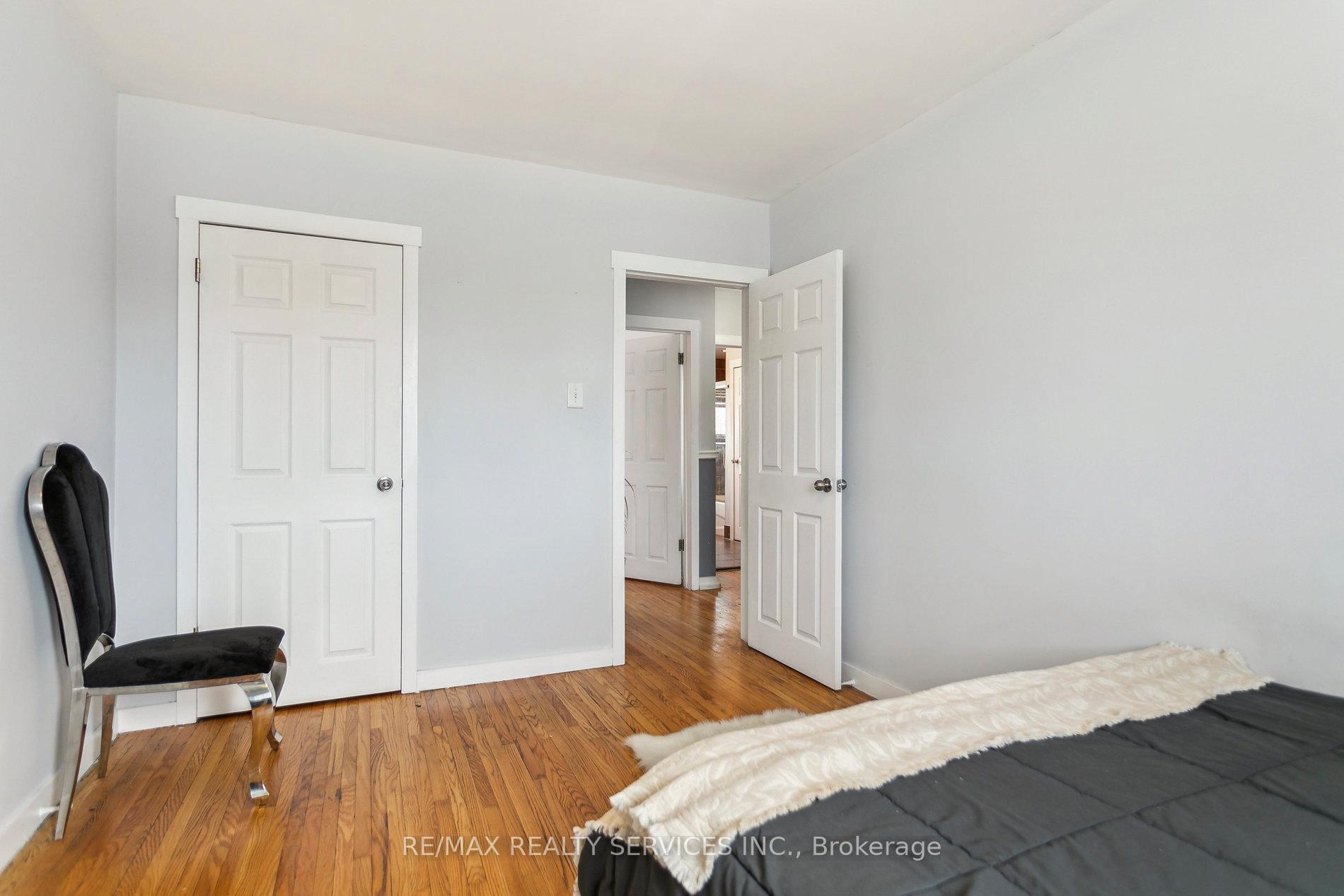 Photo 28 of 18 Kimbark Drive, Brampton, Northwood Park — HOMEH