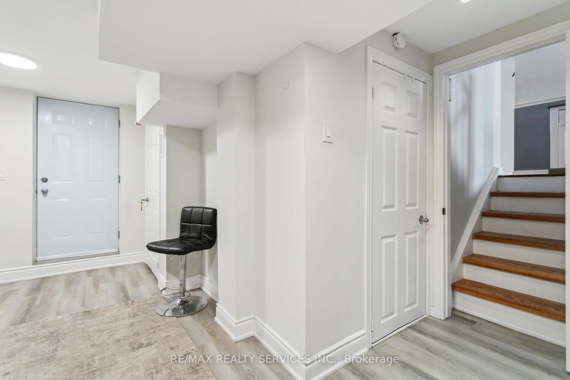 Photo 34 of 18 Kimbark Drive, Brampton, Northwood Park — HOMEH
