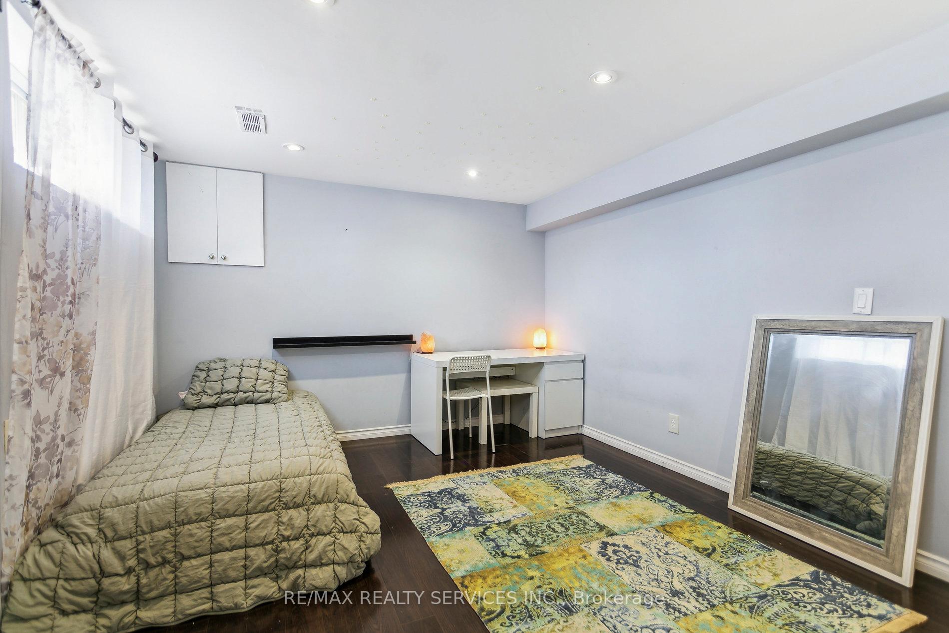 Photo 40 of 18 Kimbark Drive, Brampton, Northwood Park — HOMEH