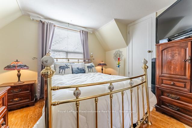 Photo 19 of 60 Cameron Avenue S, Hamilton, Bartonville — HOMEH