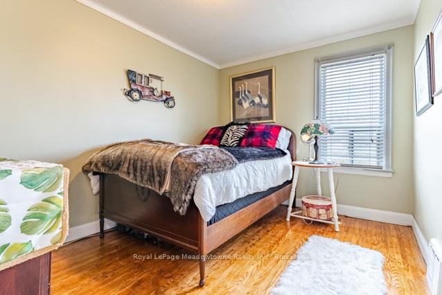 Photo 20 of 60 Cameron Avenue S, Hamilton, Bartonville — HOMEH