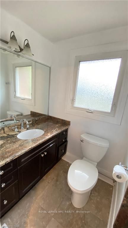 Photo 21 of 10 Adelene Crescent, St. Catharines, Glendale/Glenridge — HOMEH