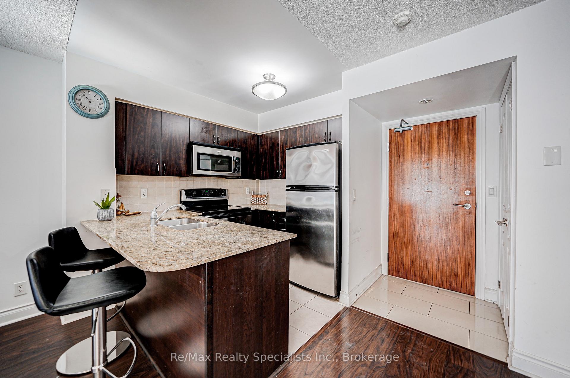 Photo 5 of Unit 608, 30 Clegg Road S, Markham, Unionville — HOMEH