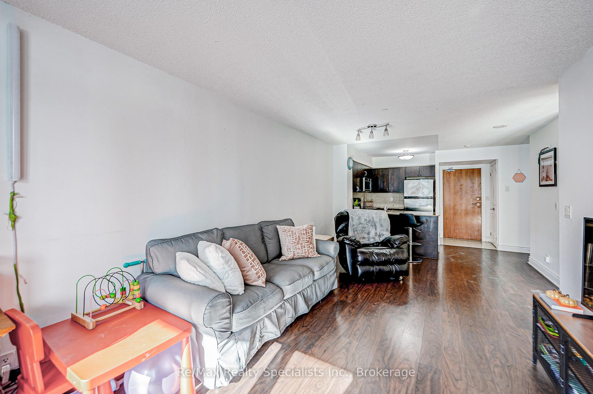 Photo 13 of Unit 608, 30 Clegg Road S, Markham, Unionville — HOMEH