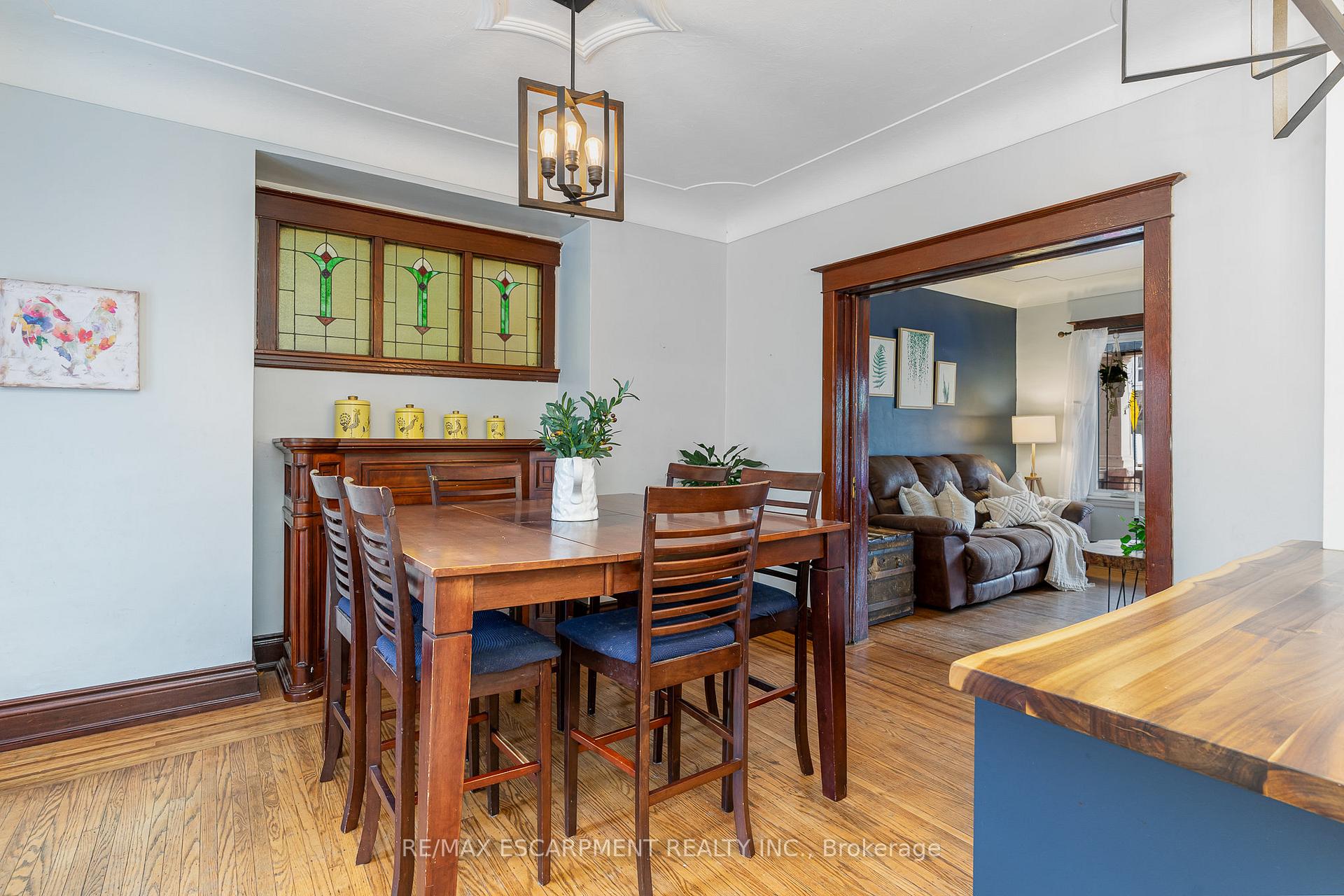 Photo 13 of 81 Kensington Avenue N, Hamilton, Crown Point — HOMEH