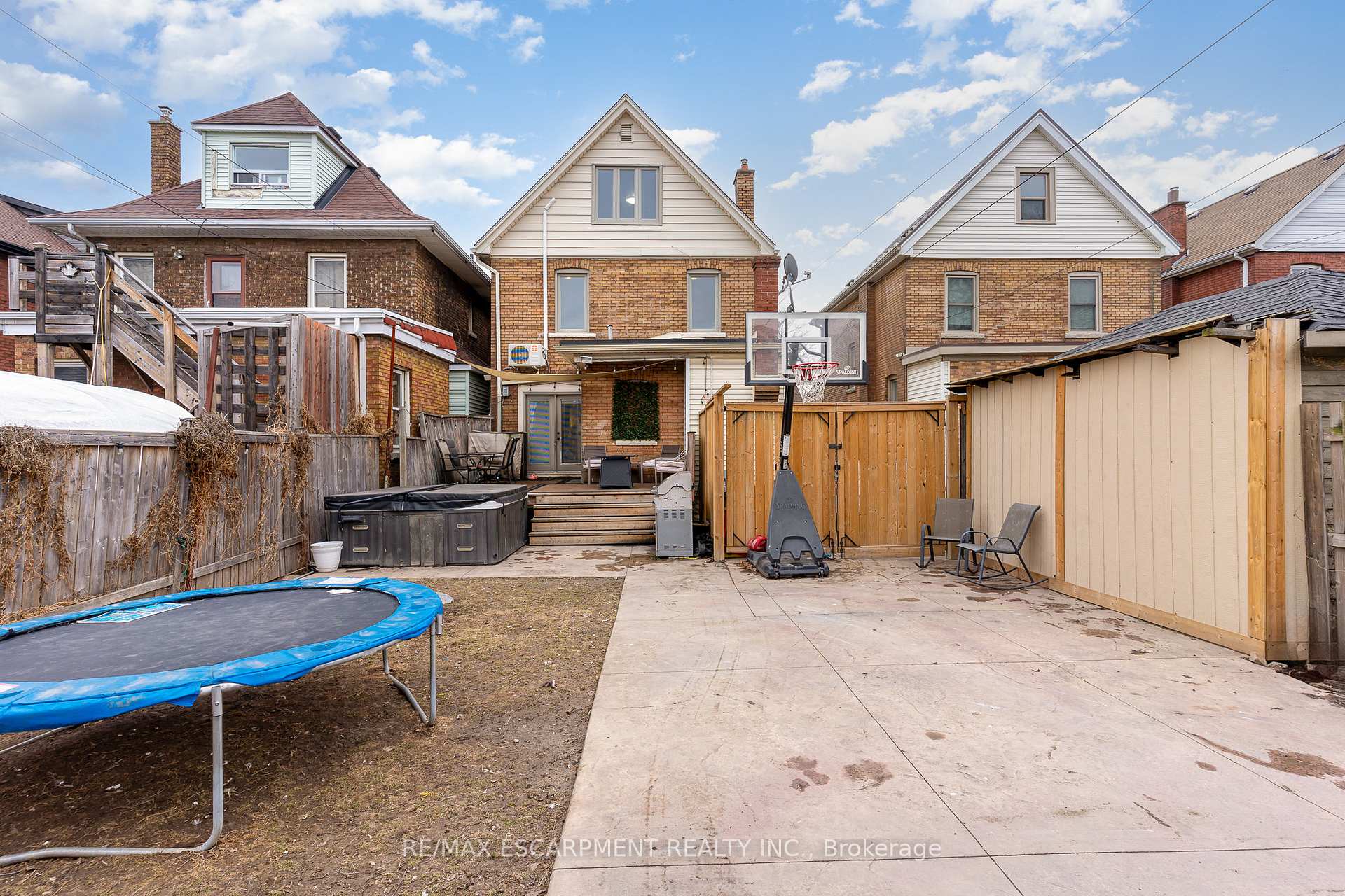 Photo 56 of 81 Kensington Avenue N, Hamilton, Crown Point — HOMEH