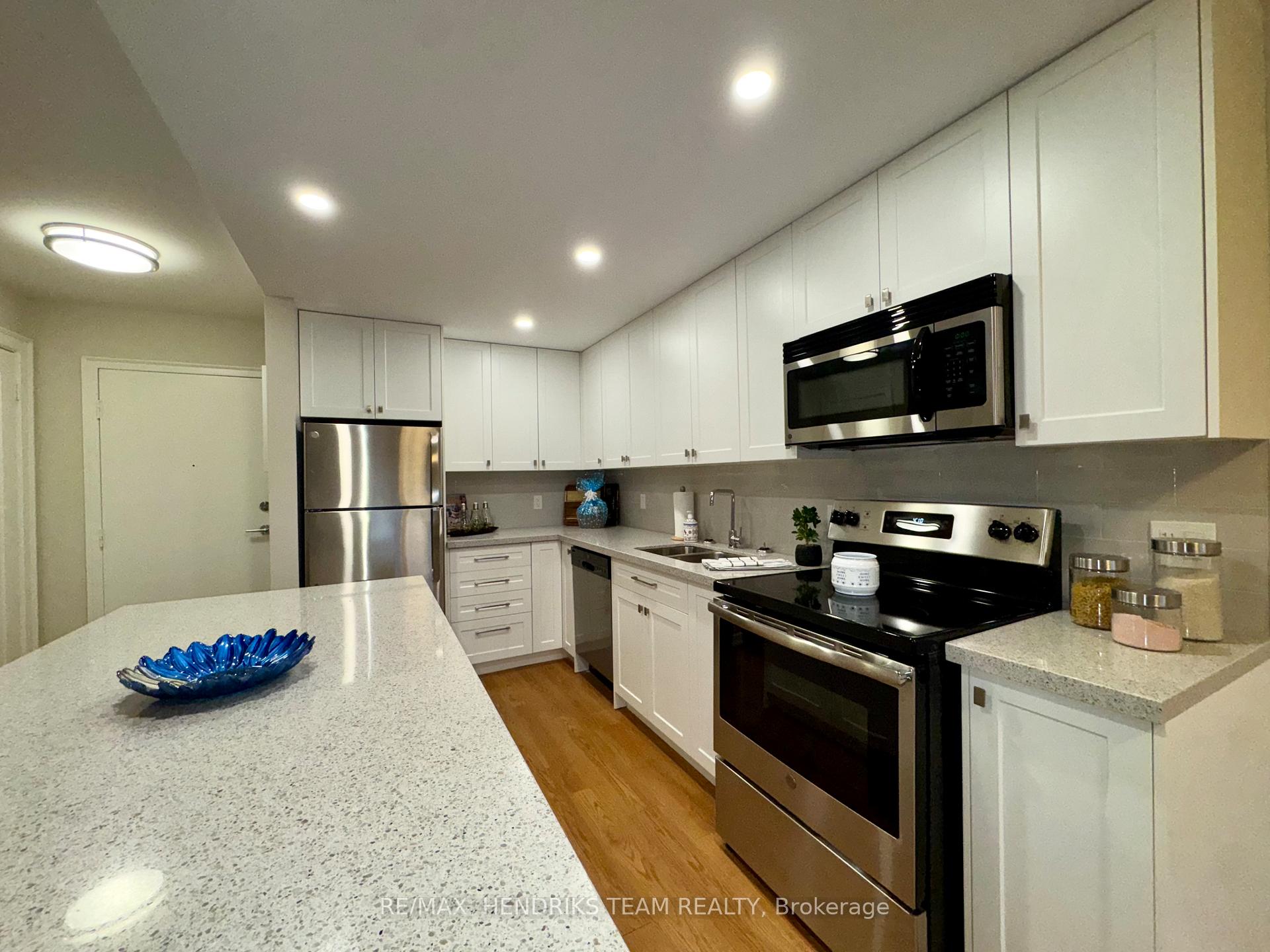 Photo 7 of Unit 608, 608 Lake Street, St. Catharines, Lakeport — HOMEH