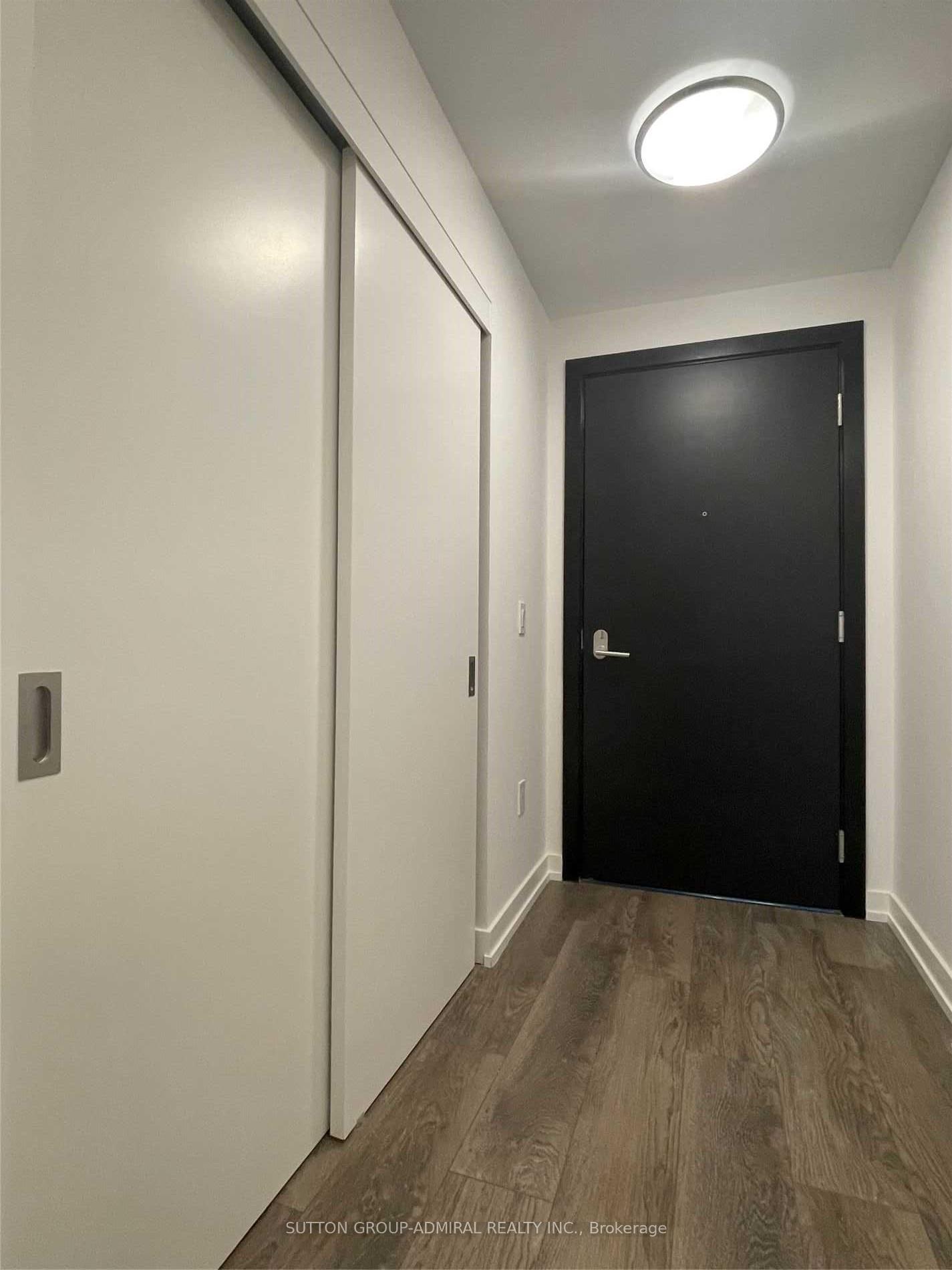 Photo 9 of Unit 1004, 15 Wellington Street, Kitchener, Cherry Hill — HOMEH