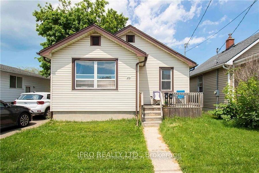 Photo 2 of 59 Garnet Street, St. Catharines, Facer — HOMEH