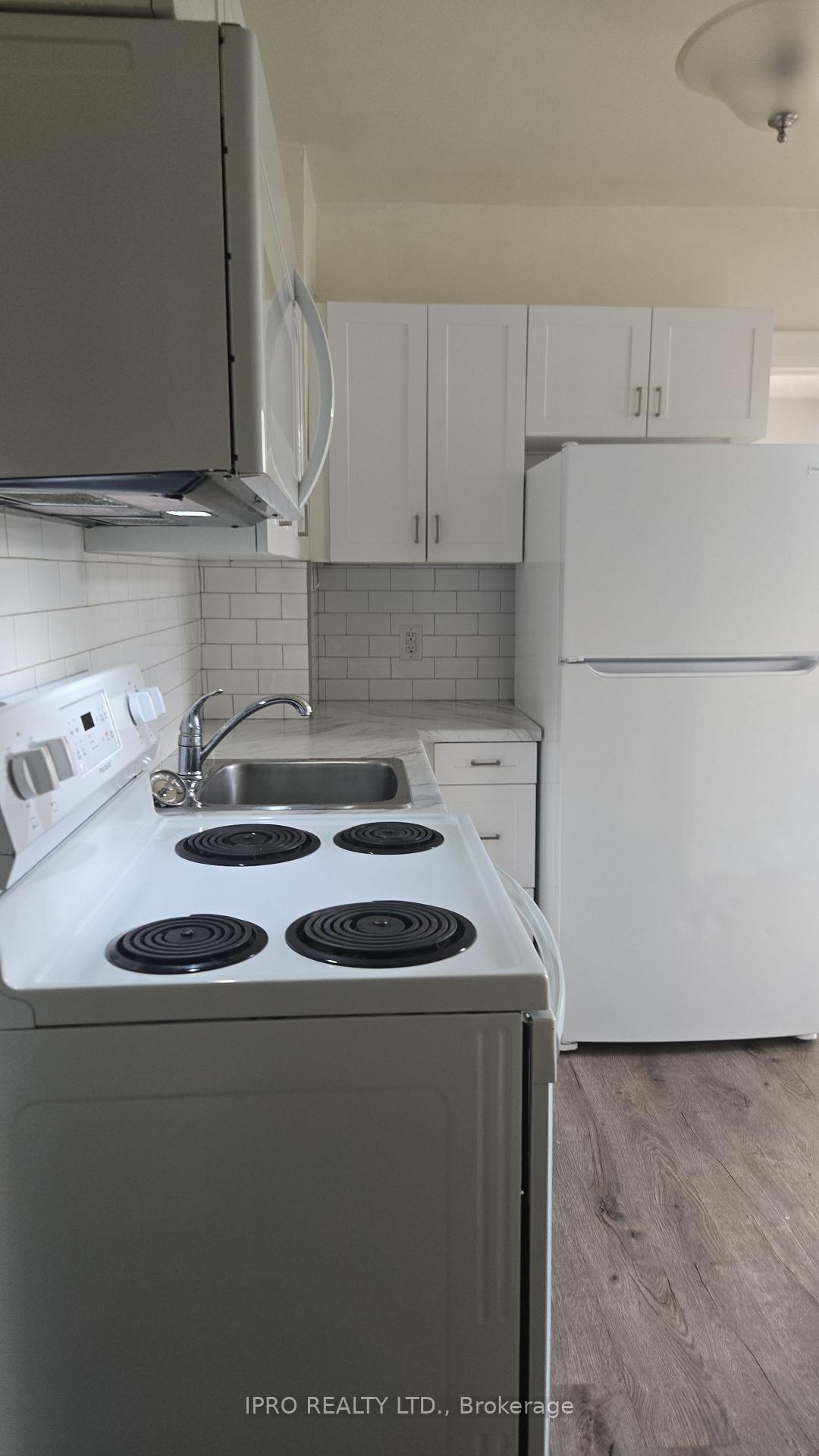 Photo 8 of 59 Garnet Street, St. Catharines, Facer — HOMEH