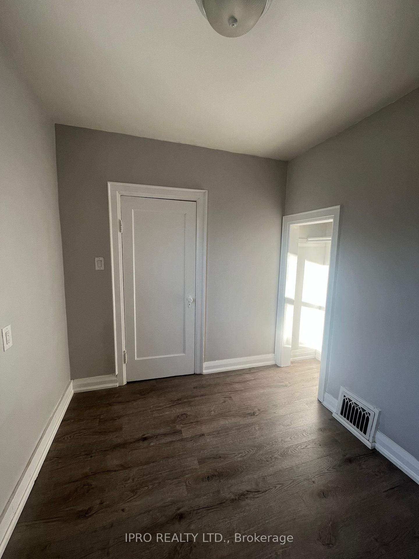 Photo 11 of 59 Garnet Street, St. Catharines, Facer — HOMEH