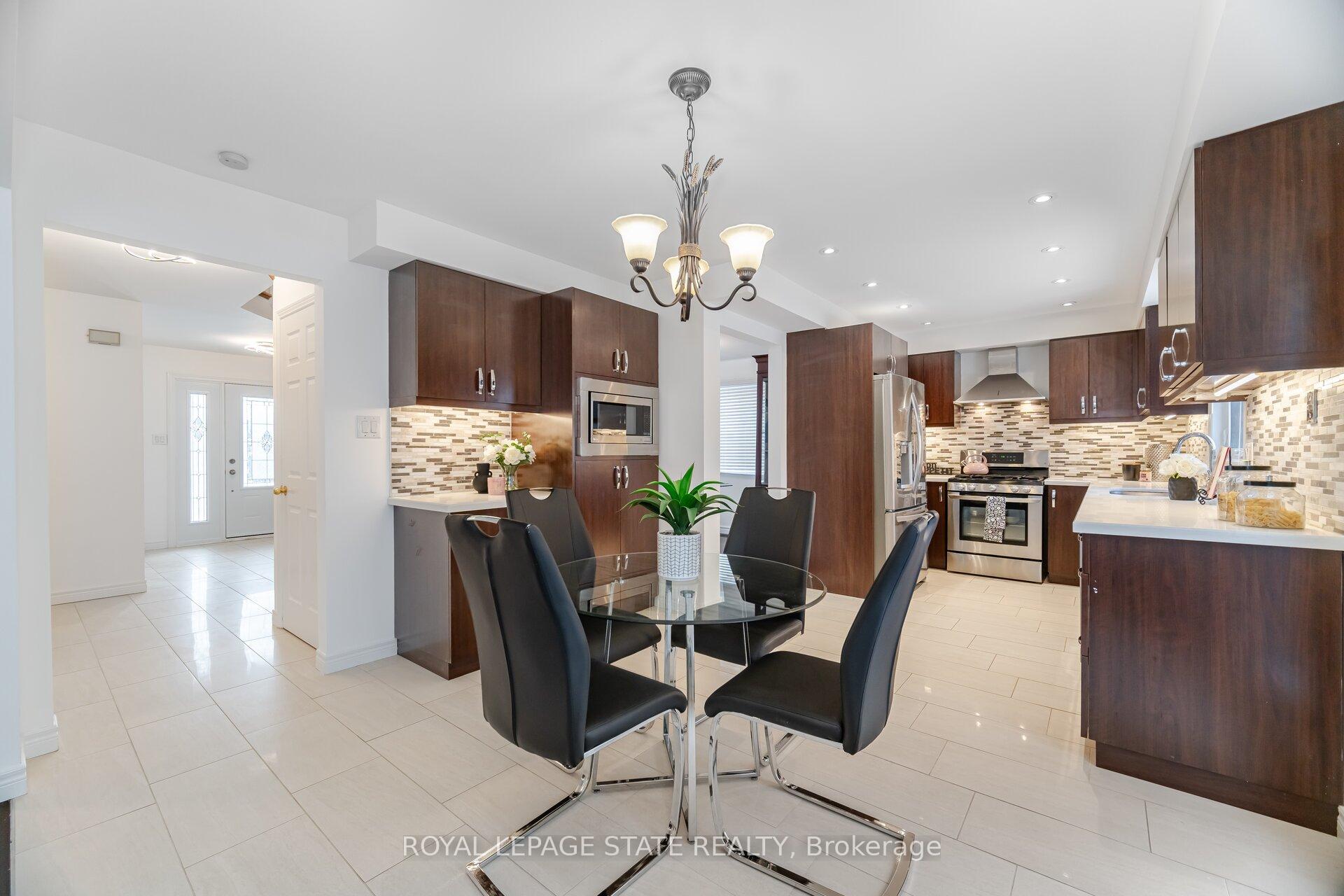 Photo 11 of 87 Republic Avenue, Hamilton, Barnstown — HOMEH