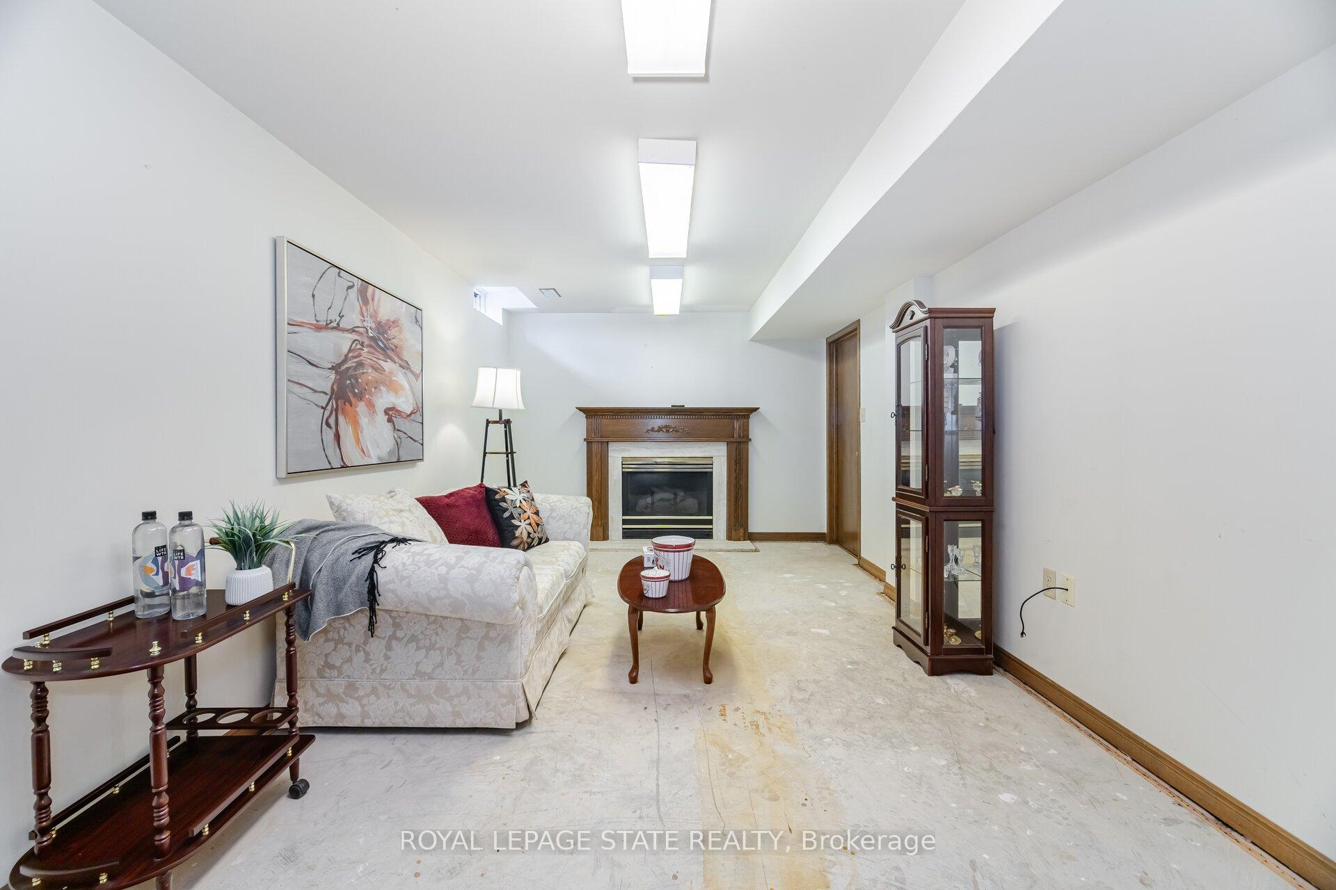 Photo 35 of 87 Republic Avenue, Hamilton, Barnstown — HOMEH