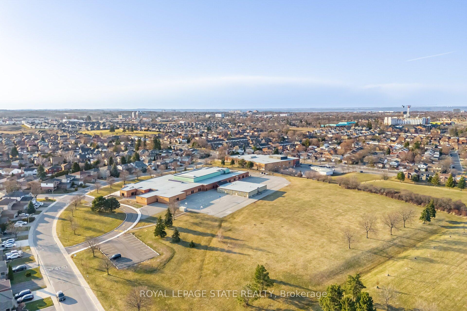 Photo 49 of 87 Republic Avenue, Hamilton, Barnstown — HOMEH
