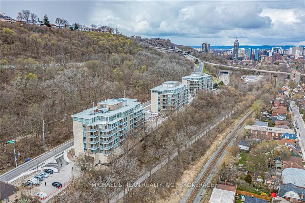 Photo 2 of Unit 603, 479 Charlton Avenue E, Hamilton, Stinson — HOMEH