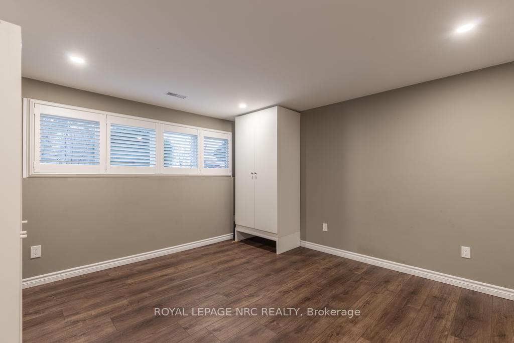 Photo 21 of 7 Lakebreeze Crescent, St. Catharines, Lakeshore — HOMEH