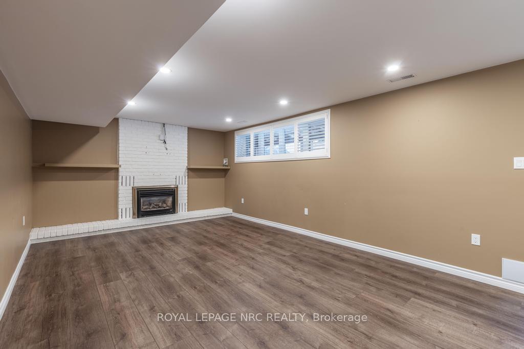 Photo 22 of 7 Lakebreeze Crescent, St. Catharines, Lakeshore — HOMEH
