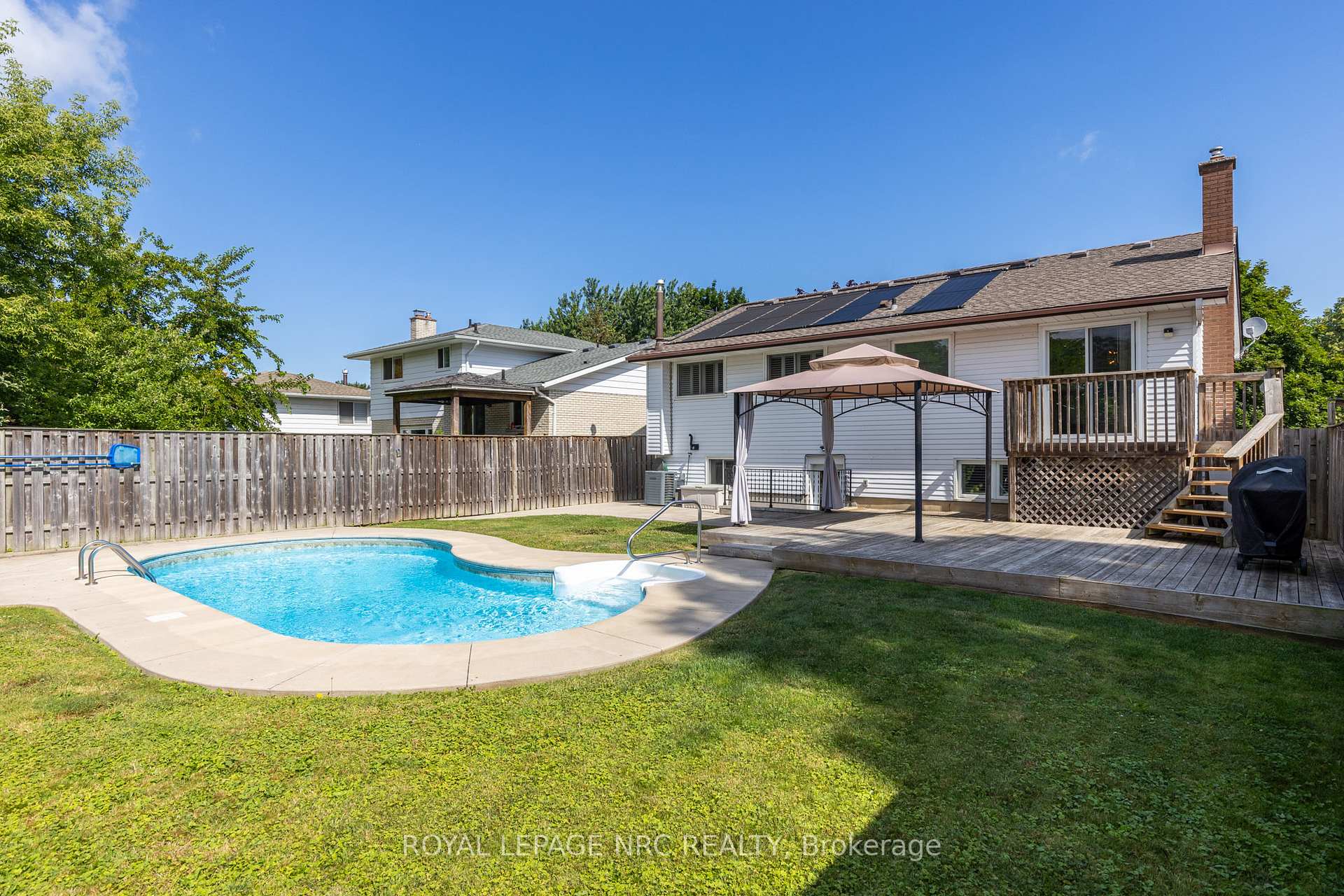 Photo 26 of 7 Lakebreeze Crescent, St. Catharines, Lakeshore — HOMEH