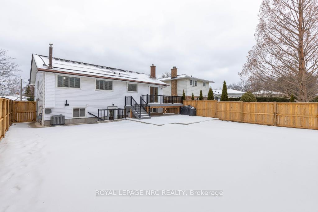 Photo 32 of 7 Lakebreeze Crescent, St. Catharines, Lakeshore — HOMEH
