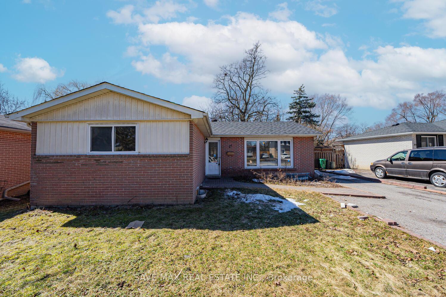 Photo 1 of 24 Evesham Crescent, Brampton, Southgate — HOMEH