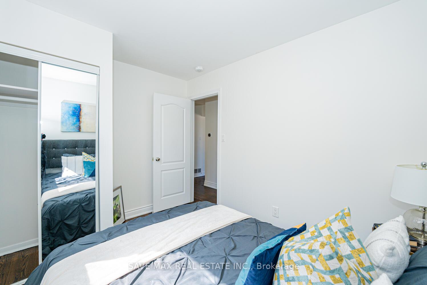 Photo 13 of 24 Evesham Crescent, Brampton, Southgate — HOMEH
