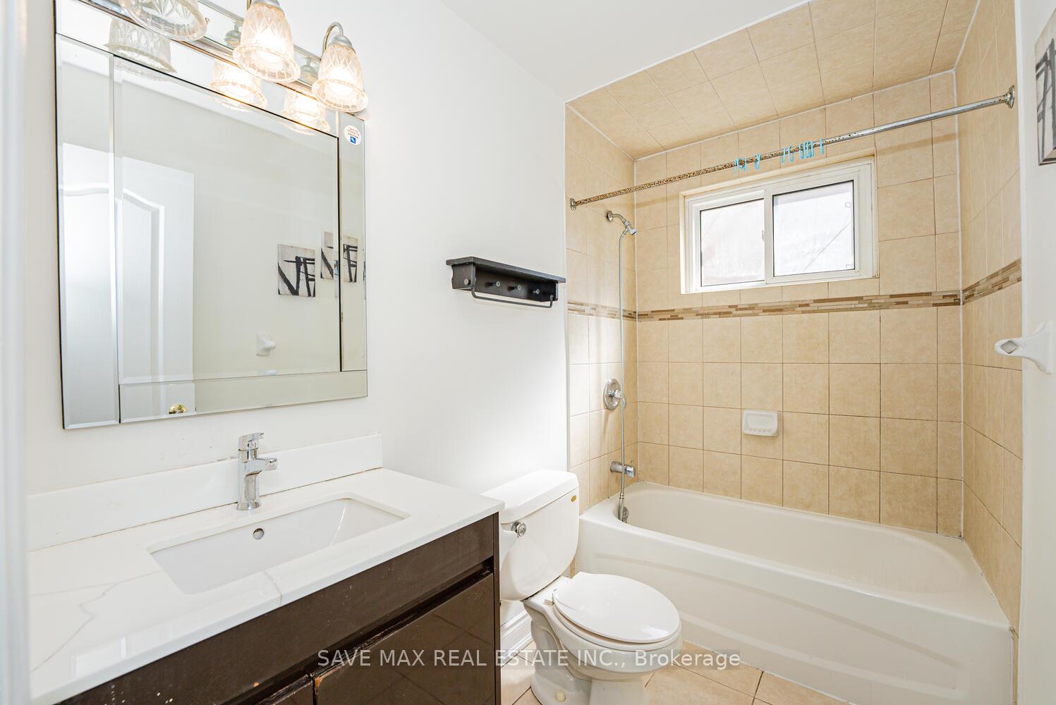 Photo 15 of 24 Evesham Crescent, Brampton, Southgate — HOMEH