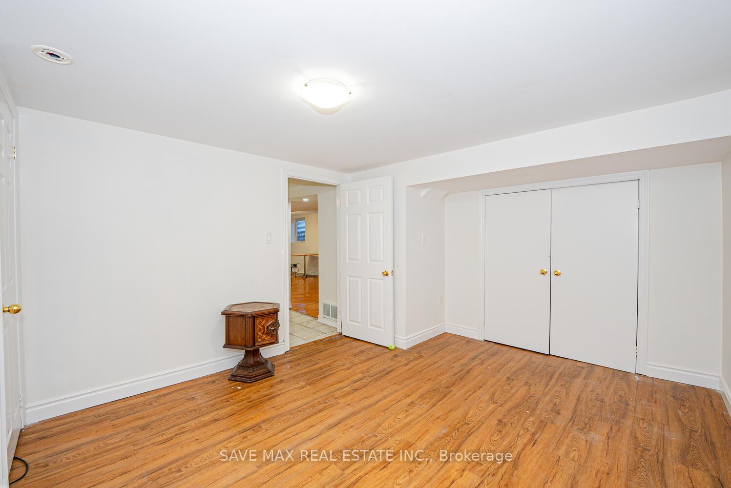Photo 25 of 24 Evesham Crescent, Brampton, Southgate — HOMEH
