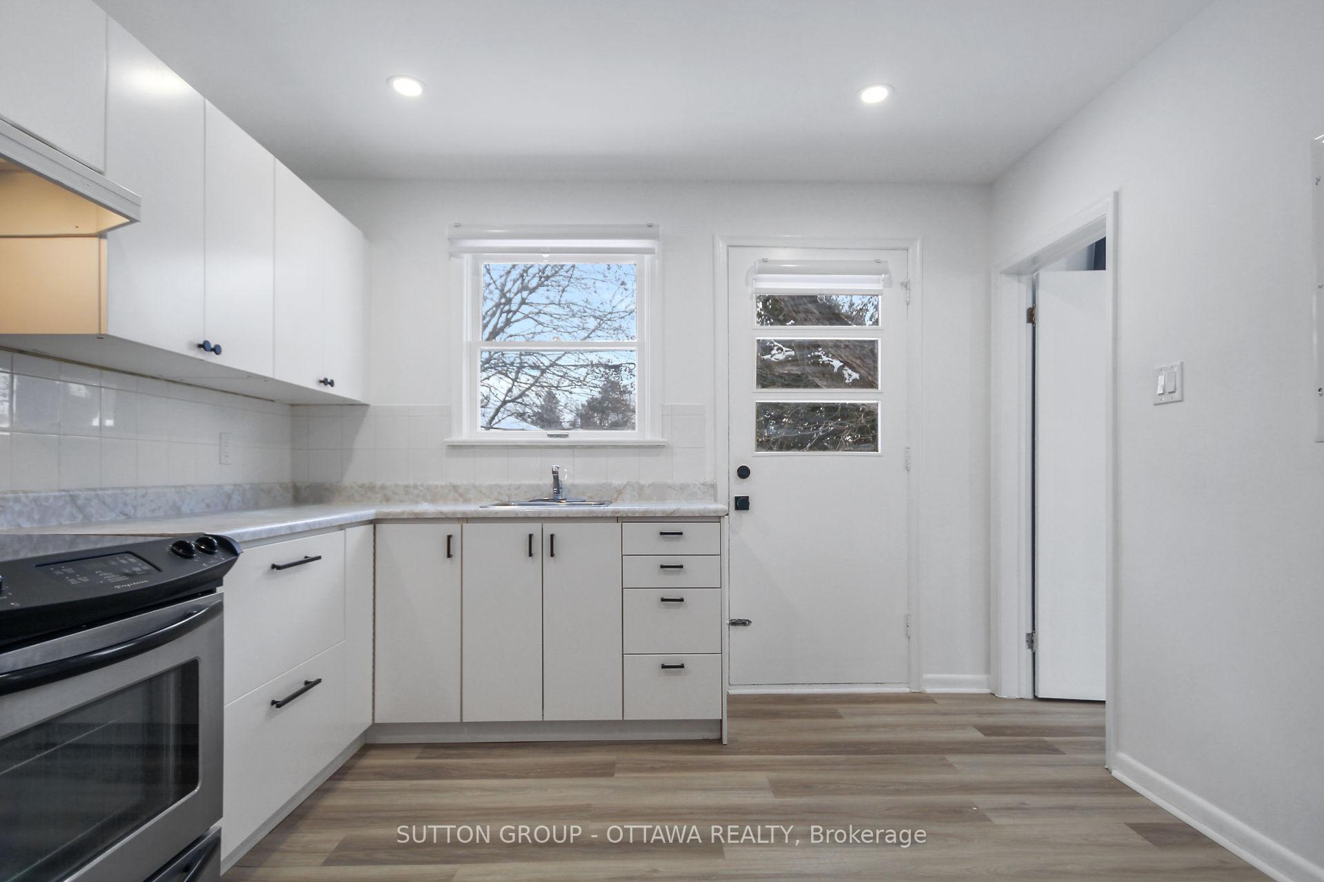 Photo 14 of Unit A - Main Level, 839 Colson Avenue, Ottawa, Elmvale Acres — HOMEH