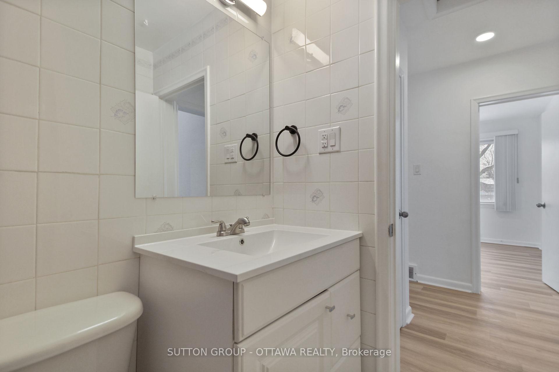 Photo 22 of Unit A - Main Level, 839 Colson Avenue, Ottawa, Elmvale Acres — HOMEH