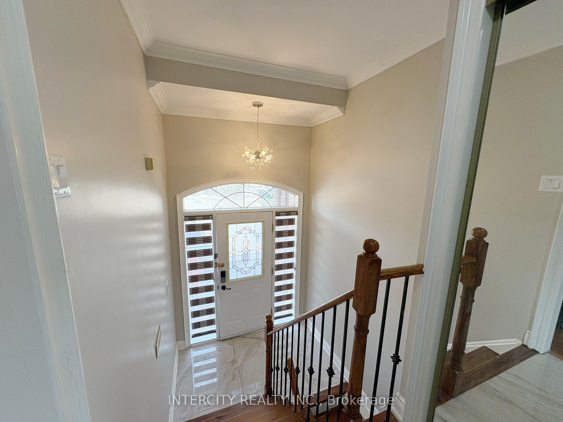 Photo 3 of 34 Peace Valley Crescent E, Brampton, Sandringham-Wellington — HOMEH