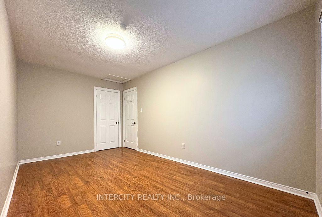 Photo 9 of 34 Peace Valley Crescent E, Brampton, Sandringham-Wellington — HOMEH