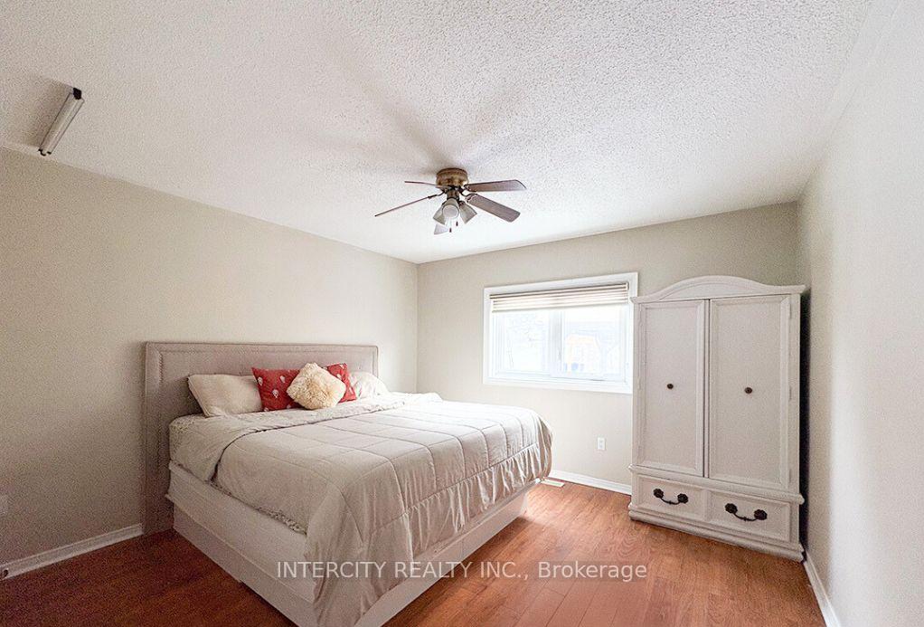 Photo 10 of 34 Peace Valley Crescent E, Brampton, Sandringham-Wellington — HOMEH